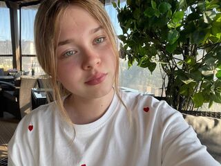 cam bitch KendallHennig