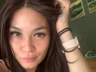 hardcore sex show KinkyKumiho