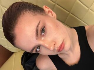 webcam girl KlaraGogins