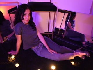 free camsex KyaraLux