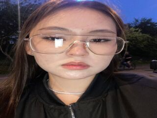 fingering cam girl LauriMoradel