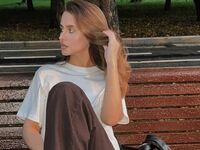 webcam girl chat room LeslieDorian