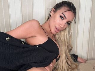 adult live cam LexiAce
