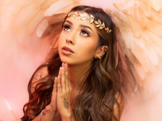 camslut topless LilitMalkova