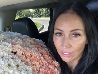 webcam babe chatroom LipaWild