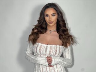 masturbating webcam girl LisaLogan