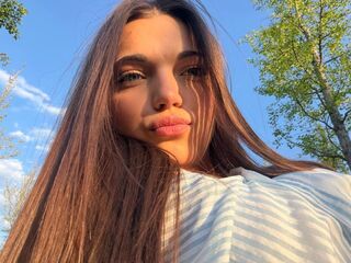 fingering camgirl LisabethBerczel