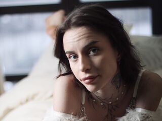 cam girl playing with dildo LiviaSomberland