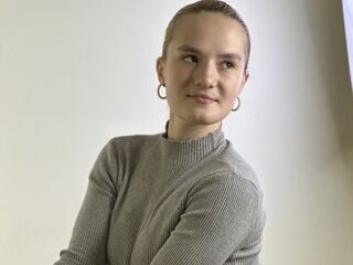 camgirl chat room LorrianePytko