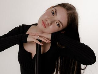 camgirl live porn LucienneTitlow