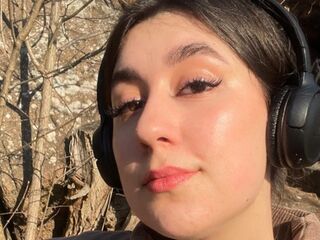 naked webcamgirl photo LudivinaLifton