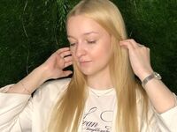 fingering camgirl MadalineStehlik