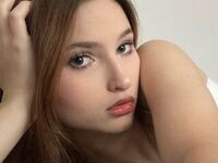 hot strip tease webcam MadelynWealer