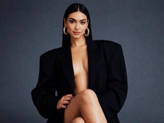 webcam girl chatroom ManuelaHall