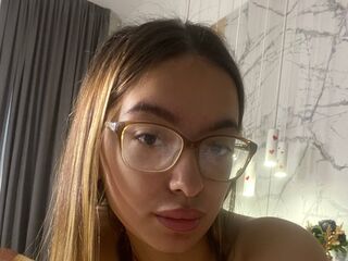 chatroom webcam photo MarianaPollack