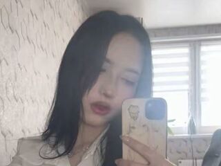 naked girl with webcam masturbating with dildo MarieJosePhilip
