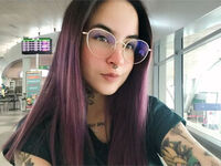 naked cam girl masturbating with sextoy MeganSmears