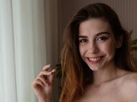 live webcam girl MikiPekeris