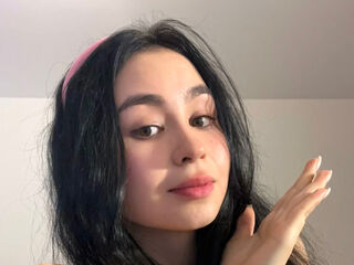 naked webcam girl masturbating MinnieMile