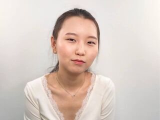 chat room live show NellaBiggard