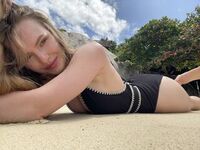 webcamgirl chat room NoelleCamelia