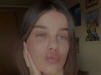 cam girl masturbating with vibrator RicardaErisman