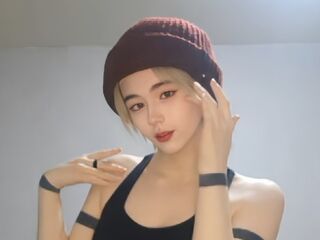 striptease cam RoxannCobio