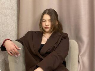 fingering webcamgirl SammyVidals