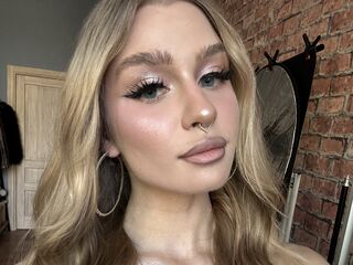 naughty camwhore SaphiraLuxe