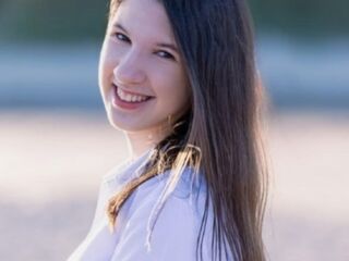 naughty cam girl masturbating with dildo StefaniBiehn