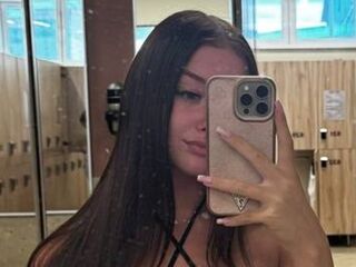camwhore shaving pussy StevenKilmon