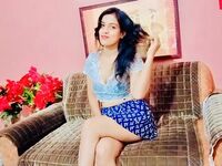 beautiful cam girl TaraLeo