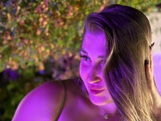 beautiful webcamgirl TarahZullo