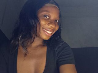 camwhore fingering pussy TinaReuben