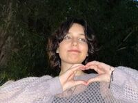 camwhore fingering shaved pussy TulaStaines