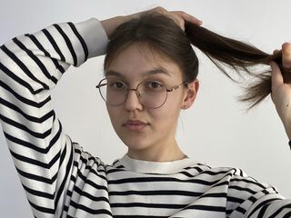 camgirl playing with dildo WondaTon