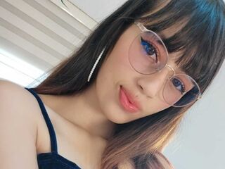 live jasmin sexshow YiyisMarthin