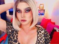 QueenNhicolle-hot